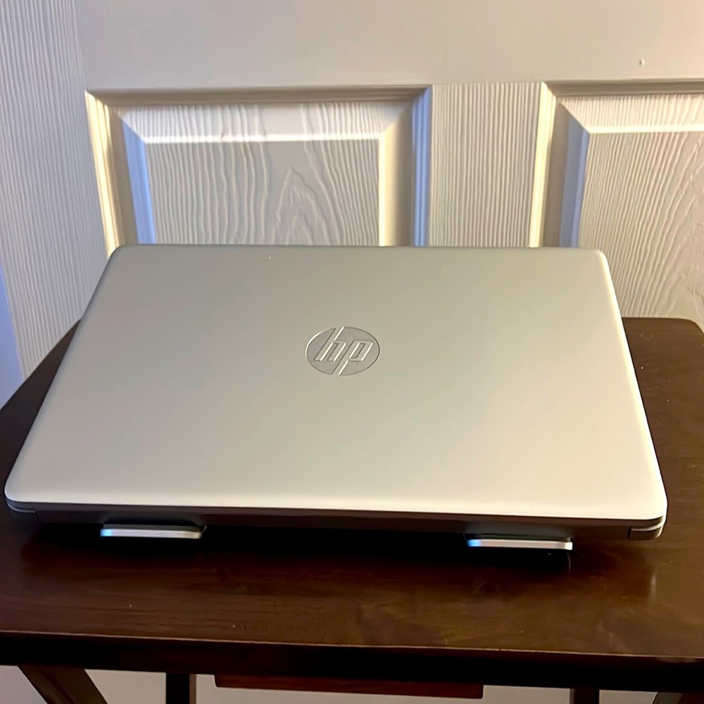 HP Laptop Model 14-dk1022wm  4GB Ram 128GB SSD Windows 10 Home (used)